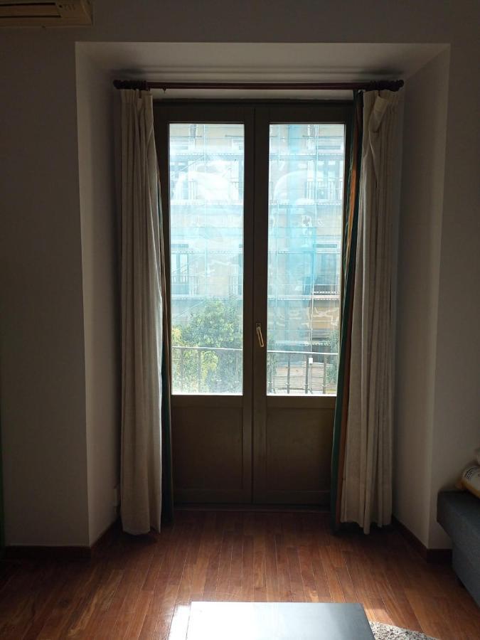 Apartamento Puente De Segovia Apartment Madrid Luaran gambar