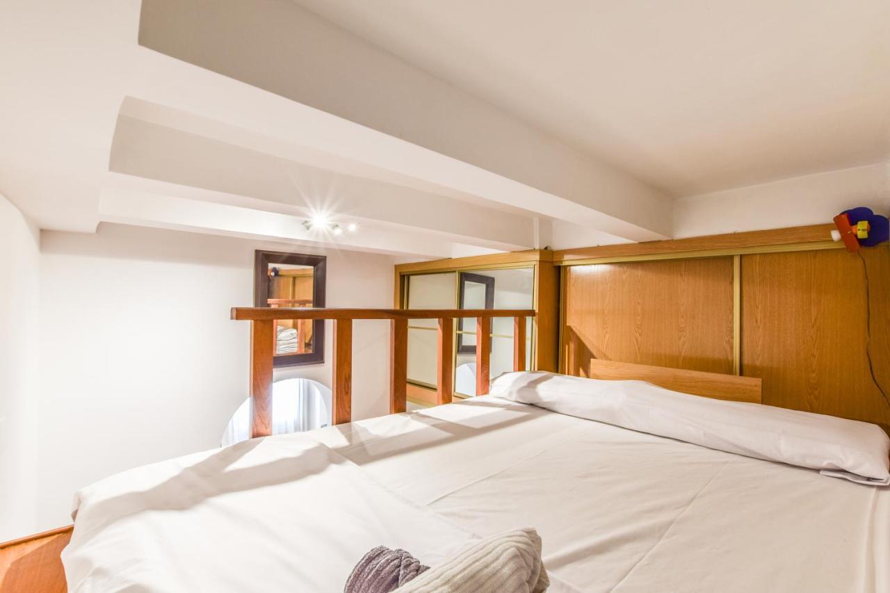 Apartamento Puente De Segovia Apartment Madrid Luaran gambar