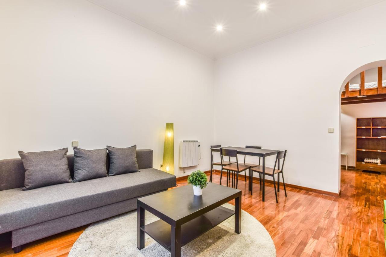 Apartamento Puente De Segovia Apartment Madrid Luaran gambar