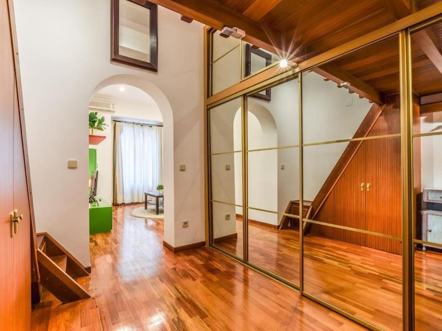 Apartamento Puente De Segovia Apartment Madrid Luaran gambar